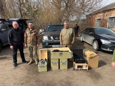 Автомобіль та іншу техніку отримав 83 батальйон від Сергія Надала