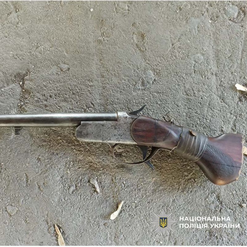 Затримали раніше судимого жителя Херсонщини, який збував на Тернопільщині зброю та боєприпаси