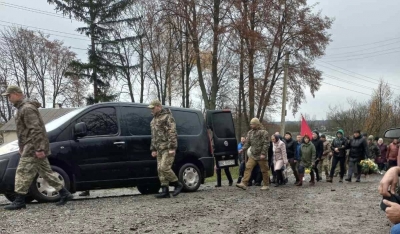 На Кременеччині в останню дорогу провели Героя Максима Кюза