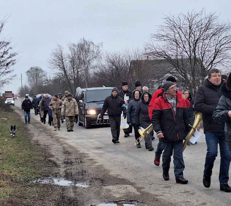 У громаді на Тернопільщині попрощалися з полеглим воїном