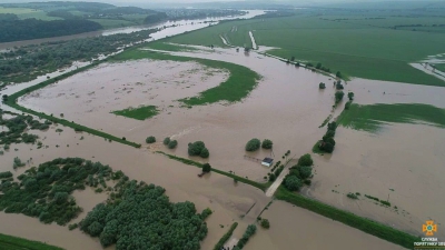 Через підтоплення на Тернопільщині відселяють мешканців кількох сіл