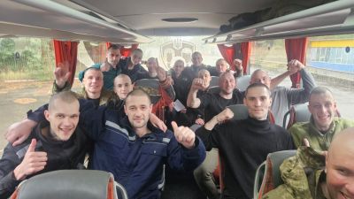 Відбувся черговий обмін: Україна повернула 205 військових та цивільних громадян