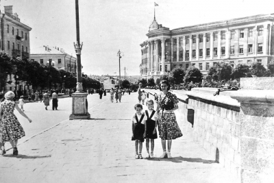 Як виглядала  вулиця Грушевського у Тернополі  60 років тому (фотофакт)