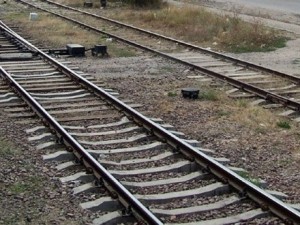 Смерть на колії: неподaлік Тернополя потяг збив жінку