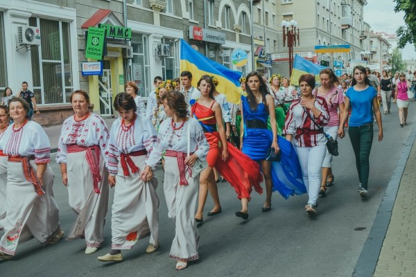 Тернополяни пройдуть містом у вишиванках