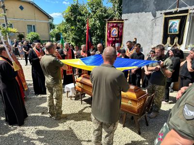 На Тернопільщині попрощалися з померлим воїном Сергієм Табаркевичем