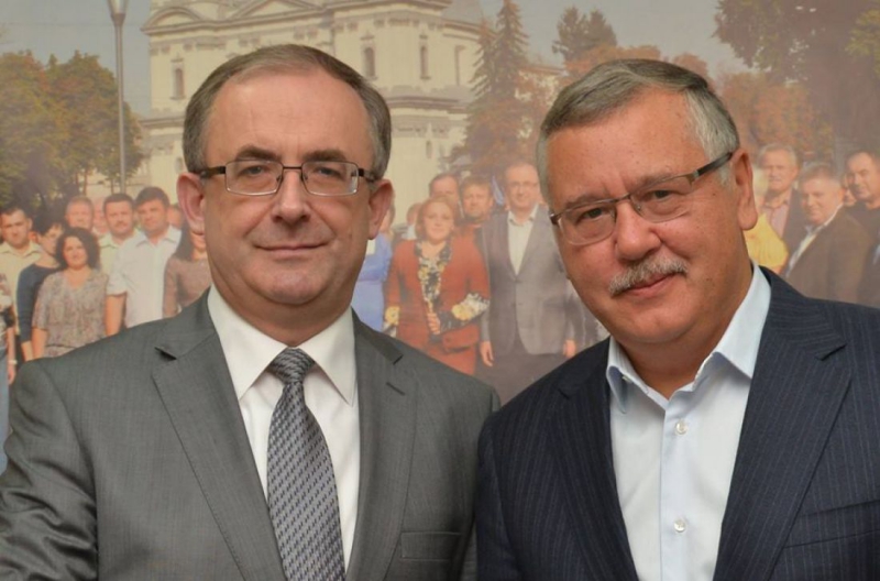 Керівник одного з партійних осередків Тернопільщини склав повноваження
