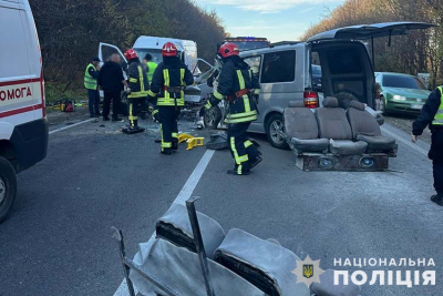 Поліцейські встановлюють причини ДТП на Теребовлянщині, в якій травмувалися люди