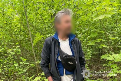 У Тернополі чоловік незаконно зрубував дерева