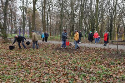 На Тернопільщині в пам&#039;ять про Героїв висадили клени