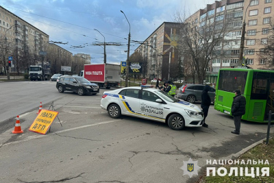 У Тернополі автобус збив 23-річного хлопця