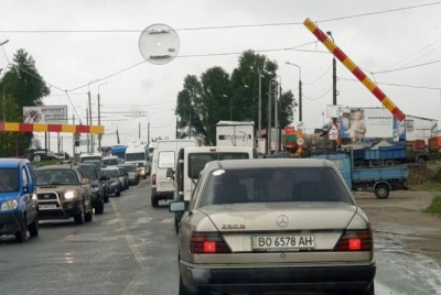 На Гаївському перехресті у Тернополі встановлять обмежувачі руху вантажного транспорту, висотою понад 2,5 м.