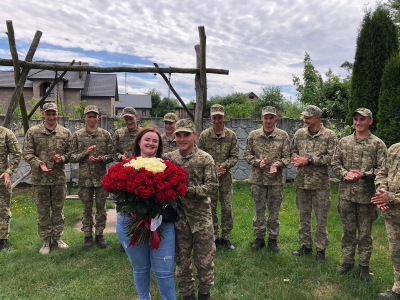 Вона відповіла «Так»: солдат з Тернопільщини зробив пропозицію коханій