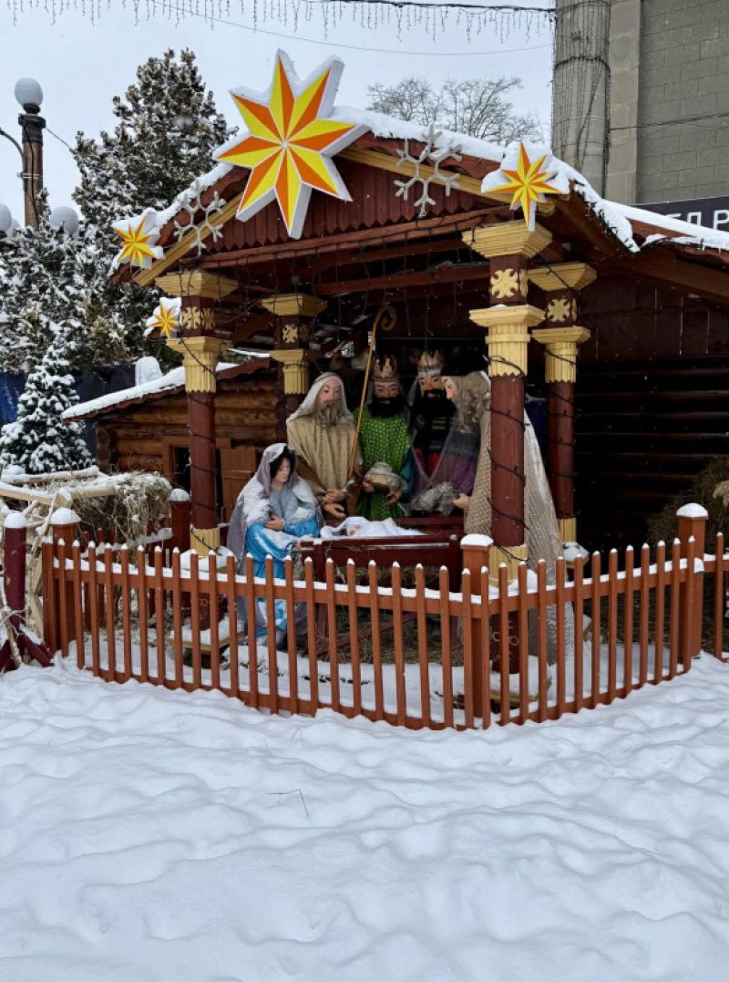 Різдвяна шопка на Театральному майдані буде розміщена до 18 січня
