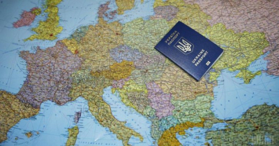 Український паспорт з Тернополя подолав понад 7 тисяч кілометрів, щоб власник зміг отримати його за кордоном