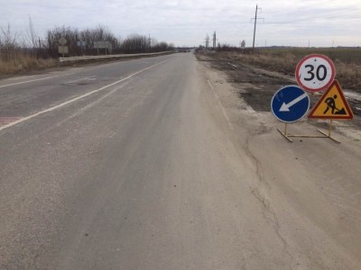 Тернопільські шляховики відновили аварійний ямковий ремонт головних доріг області