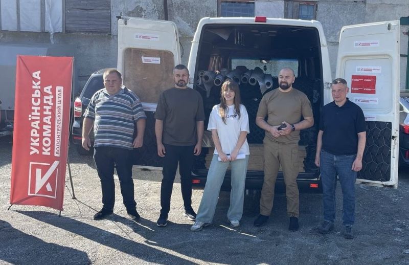 Військова пошта» з Тернопільщини: волонтери передали укріплення, маскування та авто для 105-ої бригади (відео)
