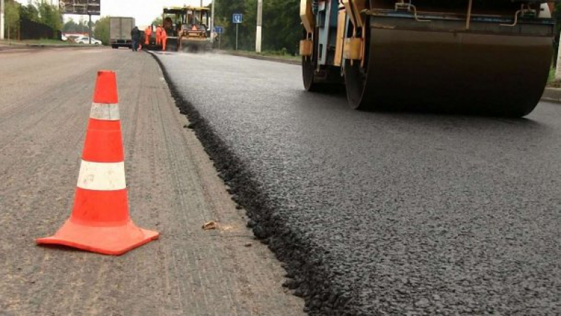 Автошляхи державного значення у Тернопільській області продовжують ремонтувати