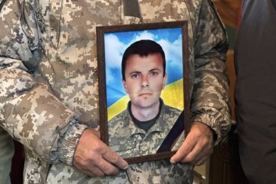 Загинув у свій день народження: на Тернопільщині поховали Героя