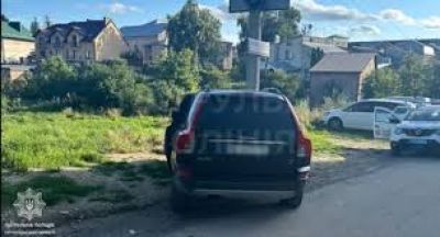 У Тернополі п&#039;яний водій в&#039;їхав в огорожу, а потім - у стовп