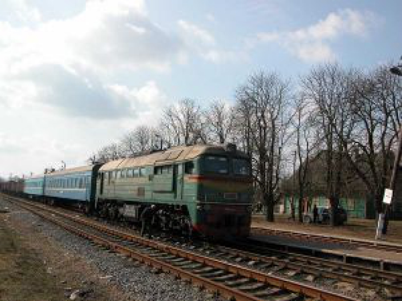 Кілька приміських поїздів завтра не курсуватимуть через станцію Тернопіль