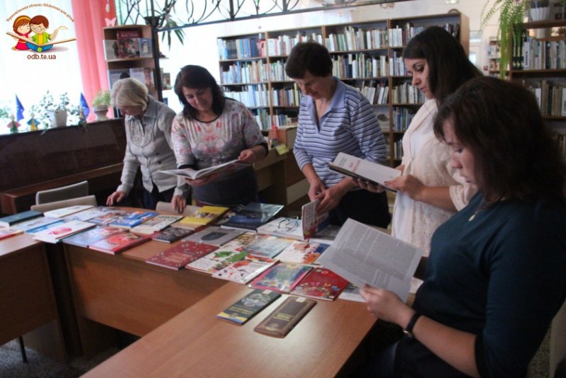 У Тернопільській обласній бібліотеці для дітей - нові книги від &quot;Фонду розвитку&quot;