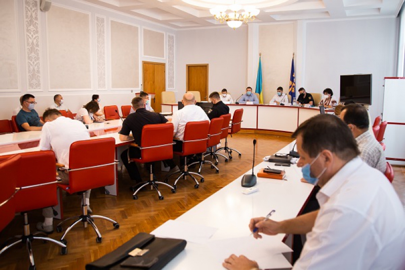 Рівень загрози COVID-19 на Тернопільщині визначатимуть за новими критеріями