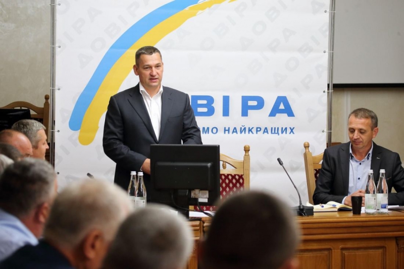 «Відновимо Україну на прикладі розвитку громад нашого краю», – лідер партії «Довіра» Микола Люшняк