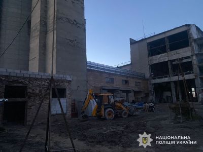 У Кременці під час будівельних робіт травмувався чоловік