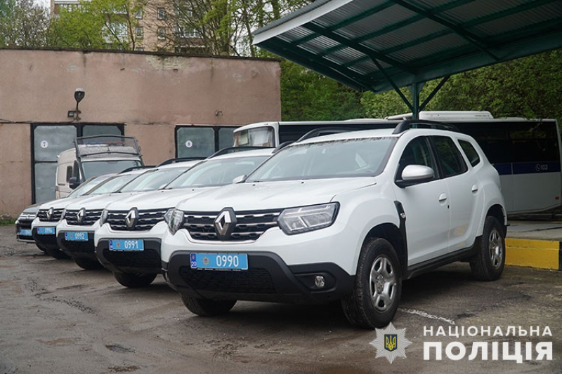 Автопарк тернопільських поліцейських поповнився новими автомобілями