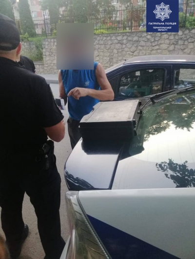 Вміст алкоголю в крові перевищував норму у 18 разів: у Тернополі патрульні зупинили водія &quot;під мухою&quot;