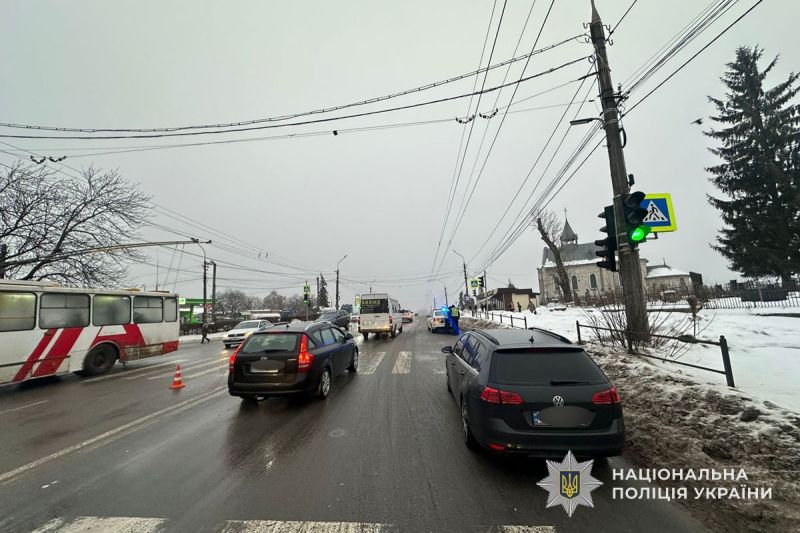 У Тернополі на пішохідному переході збили жінку