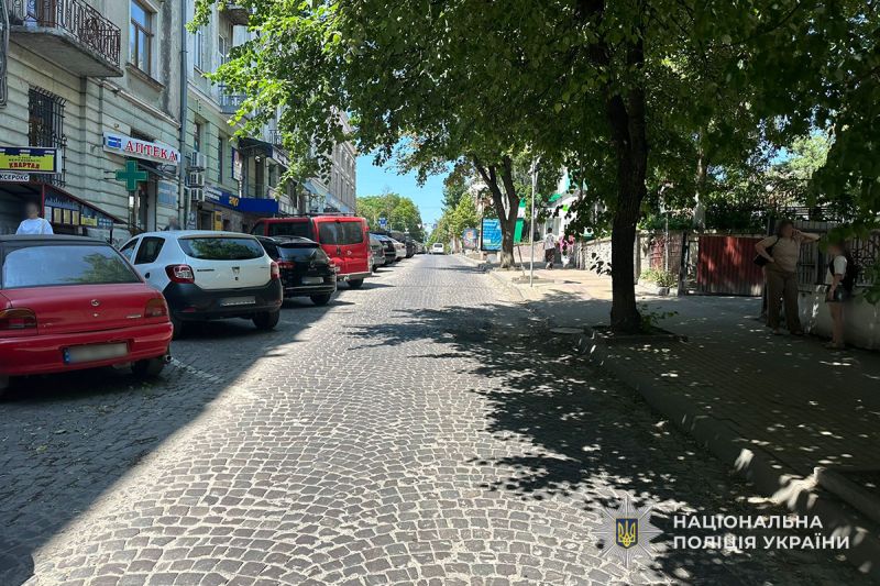 У Тернополі велосипедист збив жінку та втік