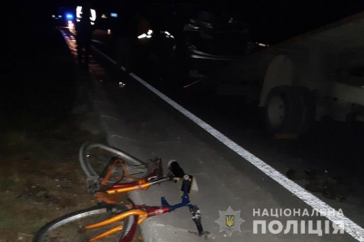 На Тернопільщині під колесами мікроавтобуса загинув велосипедист