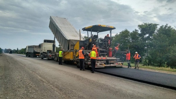 Дорогу &quot;до неба&quot; планують відремонтувати до листопада на Тернопільщині