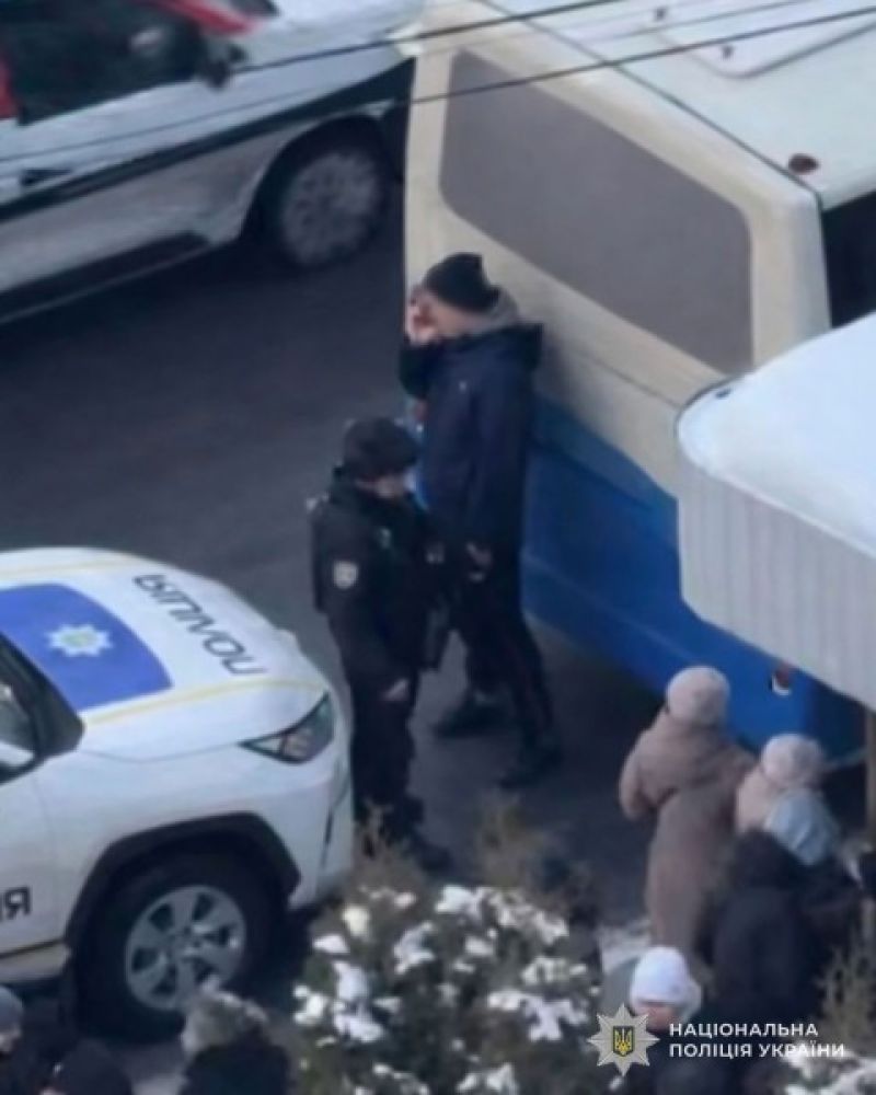 Поліцейські встановлюють обставини конфлікту між пасажирами маршрутки у Тернополі