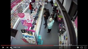 У Тернополі розшукують парфумних злодюжок (відео)
