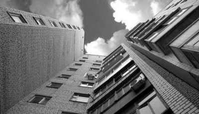 Самогубство у Тернополі: чоловік вистрибнув з балкону 5-го поверху