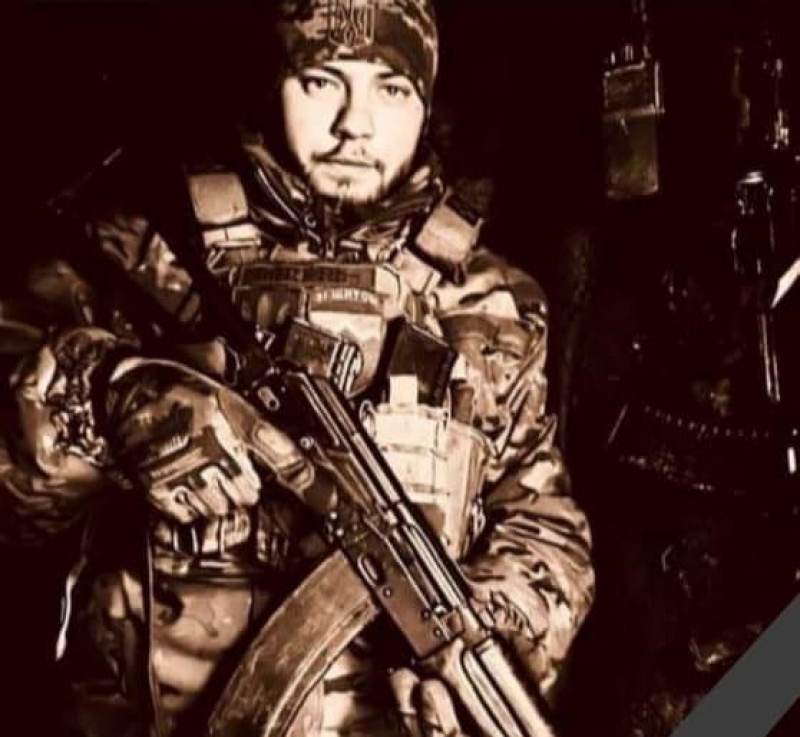 Громада Тернопільщини сьогодні зустріне полеглого воїна Андрія Вареника