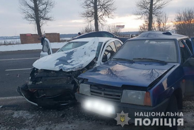 На трасі Стрий-Тернопіль-Кіровоград-Знамянка зіткнулися два автомобілі