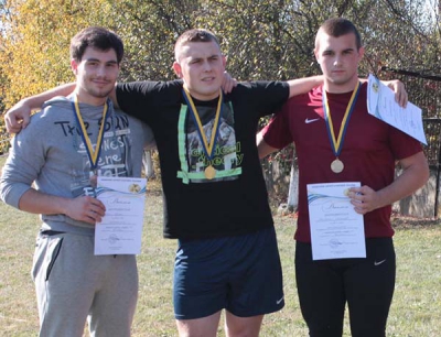 Тернопільські легкоатлети-метальники повернулись з медалями зі змагань в Мукачево