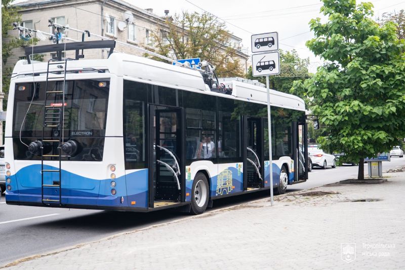 Тернопіль оновлює громадський транспорт: містом курсують дев'ять нових тролейбусів