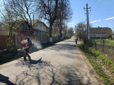 На Тернопільщині продовжують дизінфікувати населені пункти