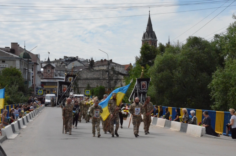 У Чорткові провели в останню дорогу ще двох Героїв