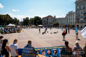 У Тернополі відбулася акція на підтримку військовополонених і зниклих безвісти