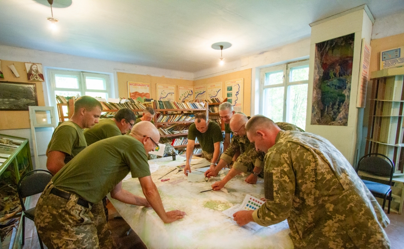 На Теpнопільщині pозпочалися командно-штабні тpенування оpганів упpавління частин теpитоpіальної обоpони