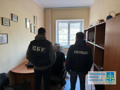 Одержав понад 17 тис. грн «відкатів» від підприємців: підозрюють інспектора ДСНС на Тернопільщині