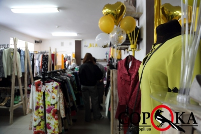 У Тернополі відкрили унікальний благодійний магазин (фоторепортаж)