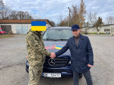 «Українська команда» Тернопільщини передала на фронт ще один автомобіль