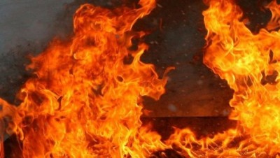 Тернопільщина: на території домогосподарства лютувала пожежа